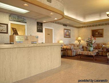 Hotel Ramada By Wyndham Flemington Interior foto